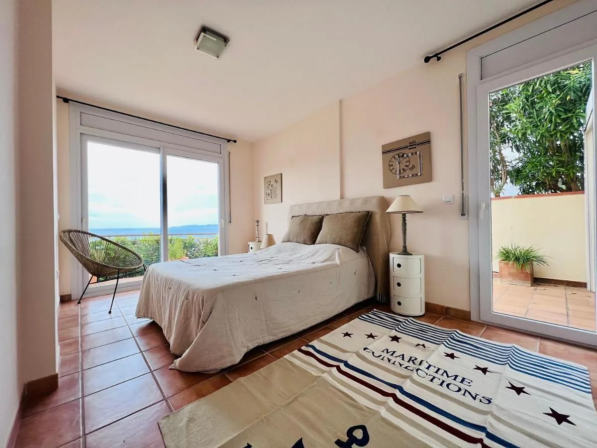 Joan Vinyoli 3 Villa Roses Holiday home