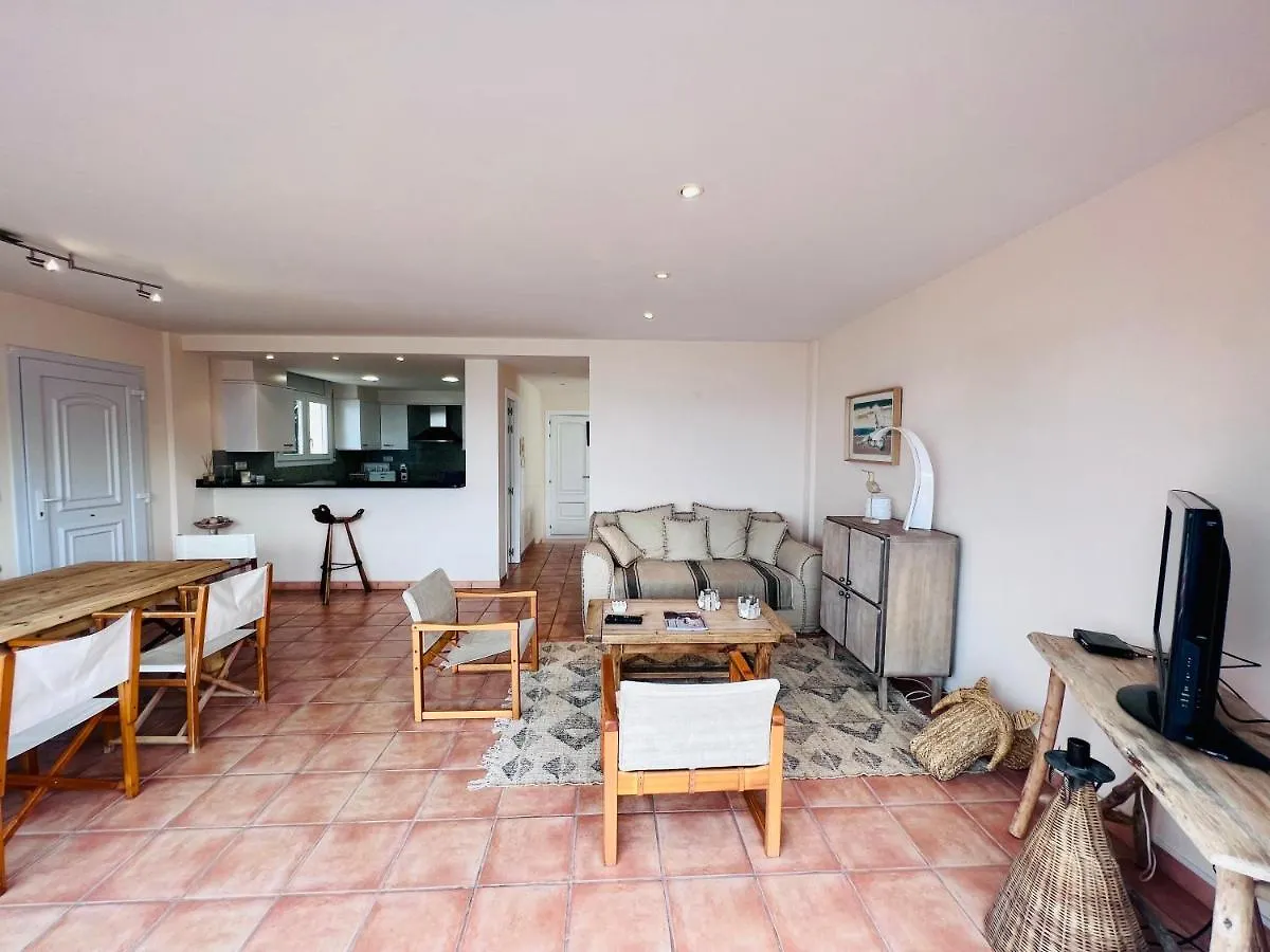 Joan Vinyoli 3 Villa Roses Holiday home